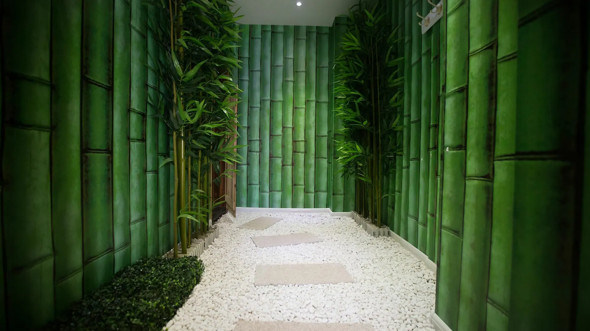 ***  Love Romantic Scene Hotel Luoyang  China
